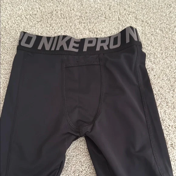 Nike Kids Black Pro Leggings, size 7, dri fit - Picture 3 of 5